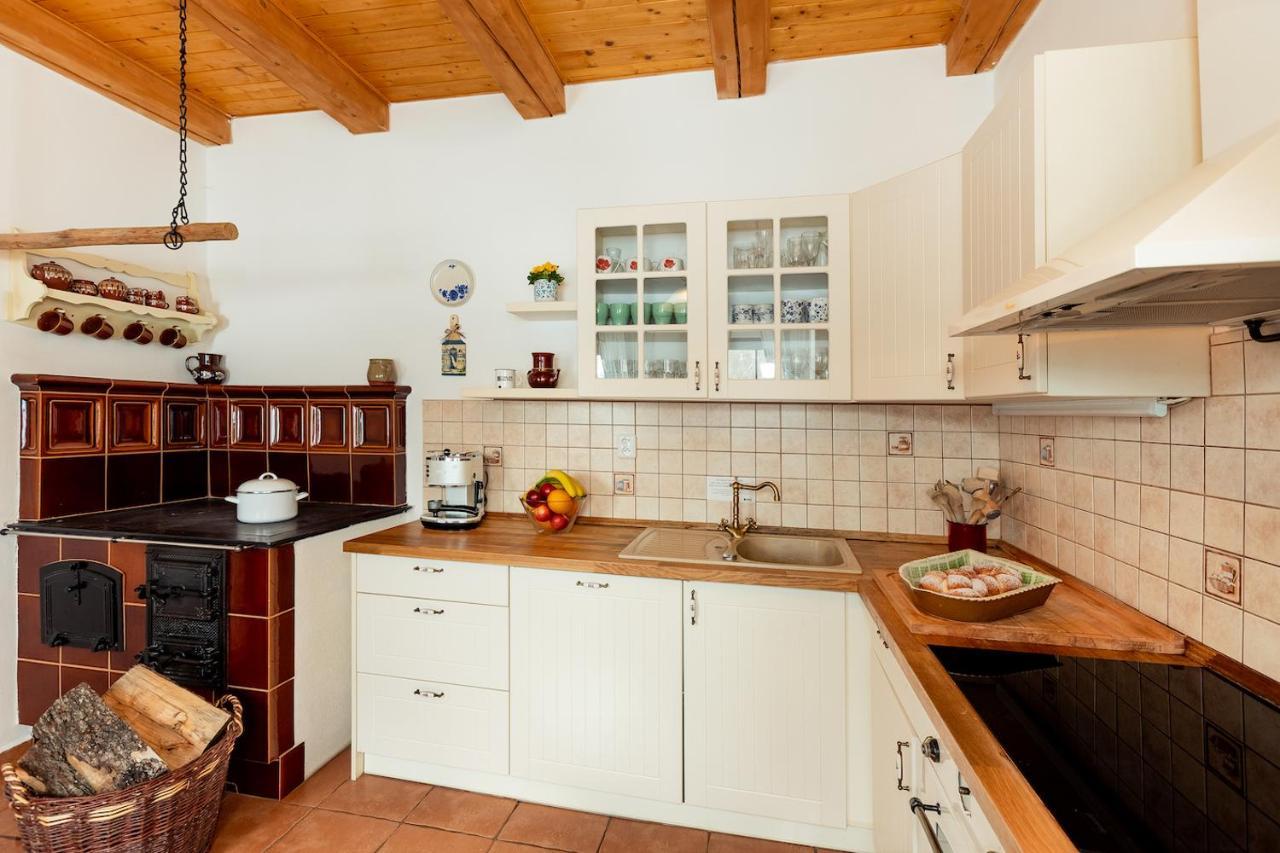 Chalet Chalupa Na Peci